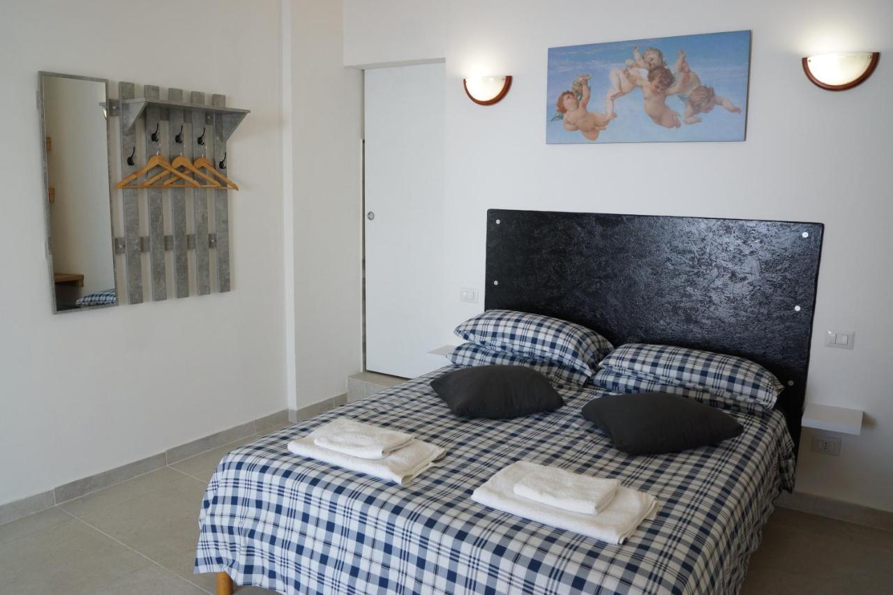 Total Sea View Grimaldi Apartment เวนติมิญา ภายนอก รูปภาพ