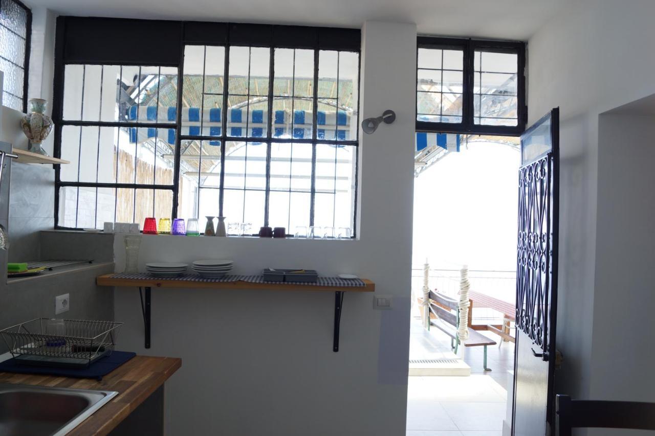 Total Sea View Grimaldi Apartment เวนติมิญา ภายนอก รูปภาพ
