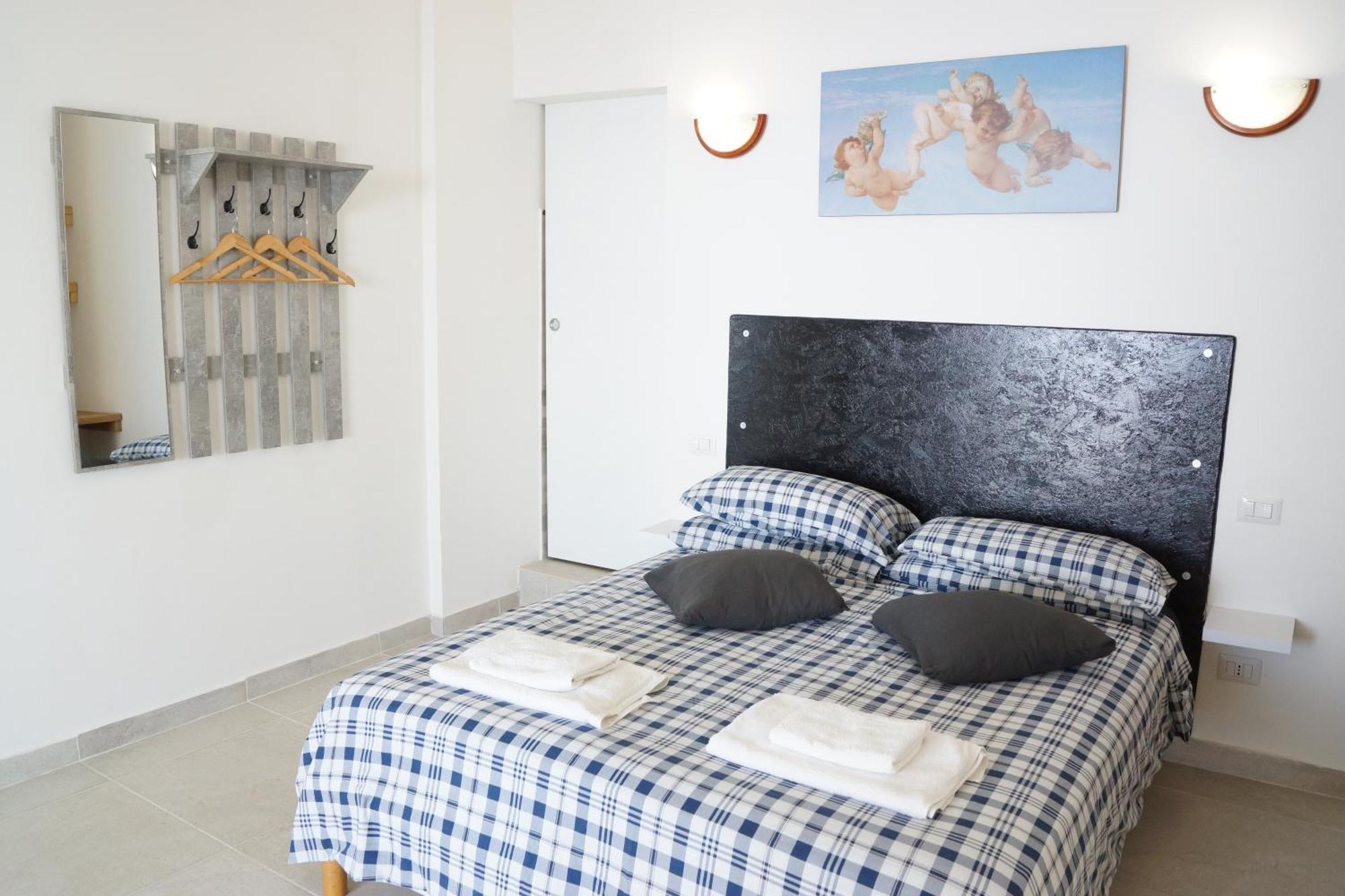 Total Sea View Grimaldi Apartment เวนติมิญา ภายนอก รูปภาพ